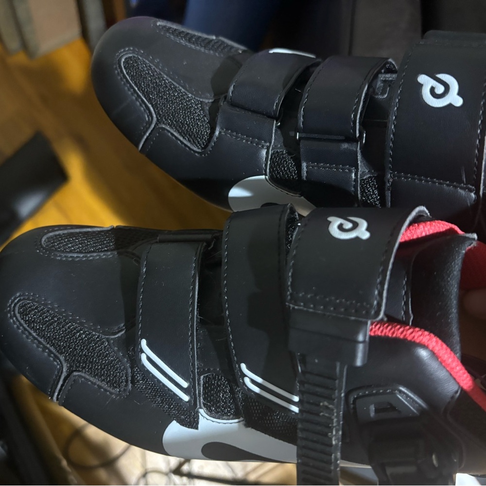 Women’s peloton Black Cycling Shoes size 9